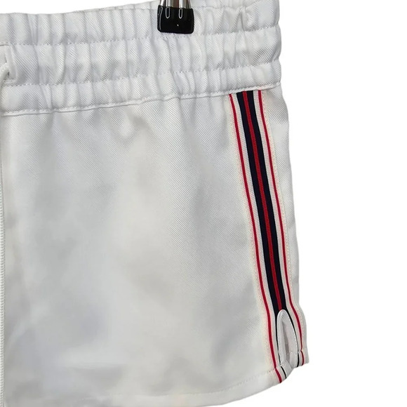 Aritzia TNA  Trope Shorts Side Stripe Mini Shorts White Size Medium NWT - Picture 4 of 7